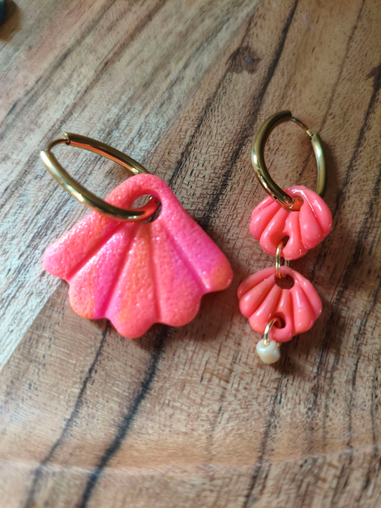 Pampilles Asymétriques Coquillages Rose/Orange – Été & Colorées